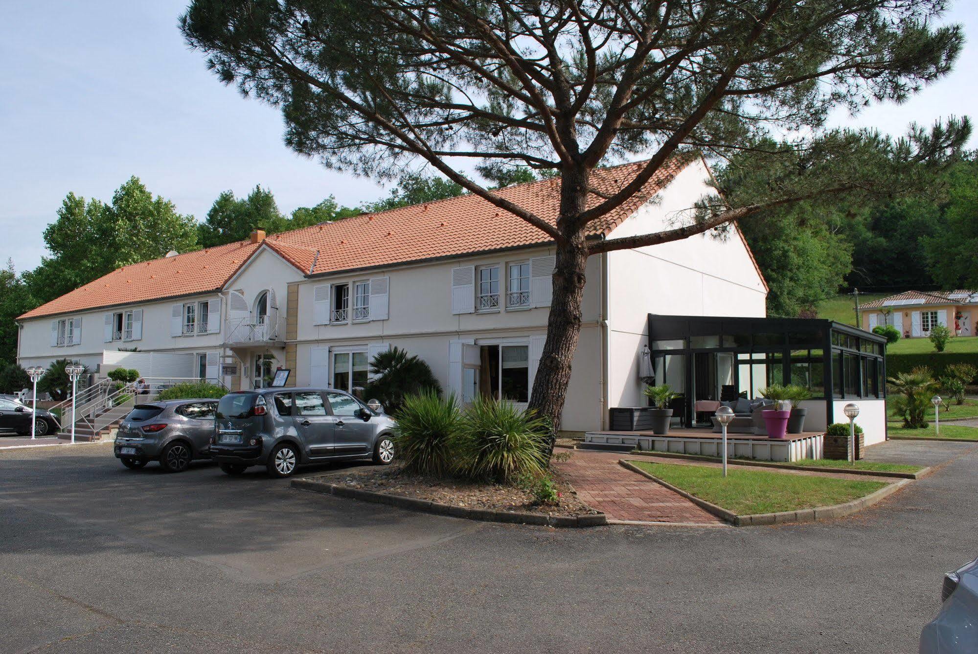 Hotel Le Relais Des Champs Eugenie-les-Bains Dış mekan fotoğraf