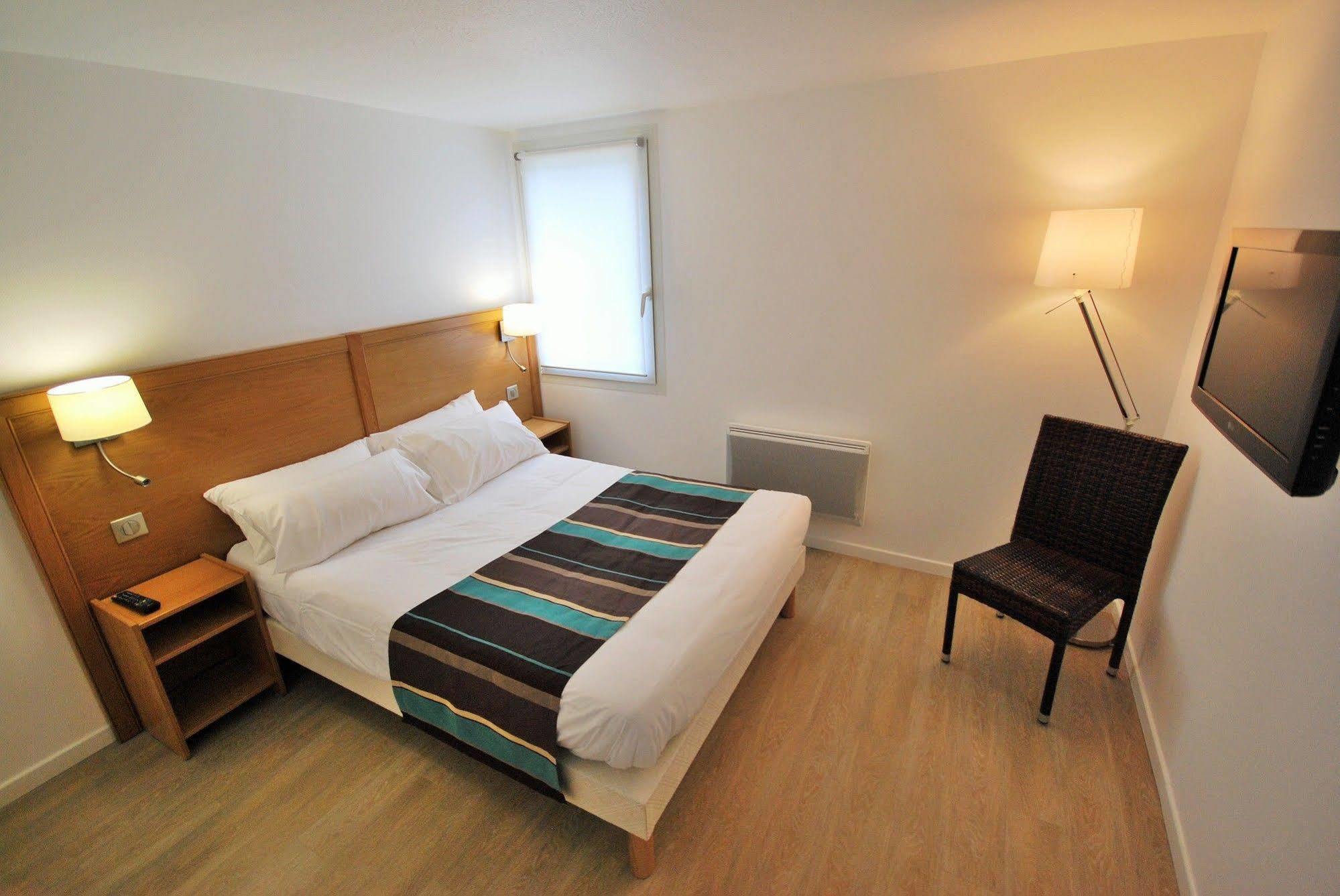 Hotel Le Relais Des Champs Eugenie-les-Bains Dış mekan fotoğraf
