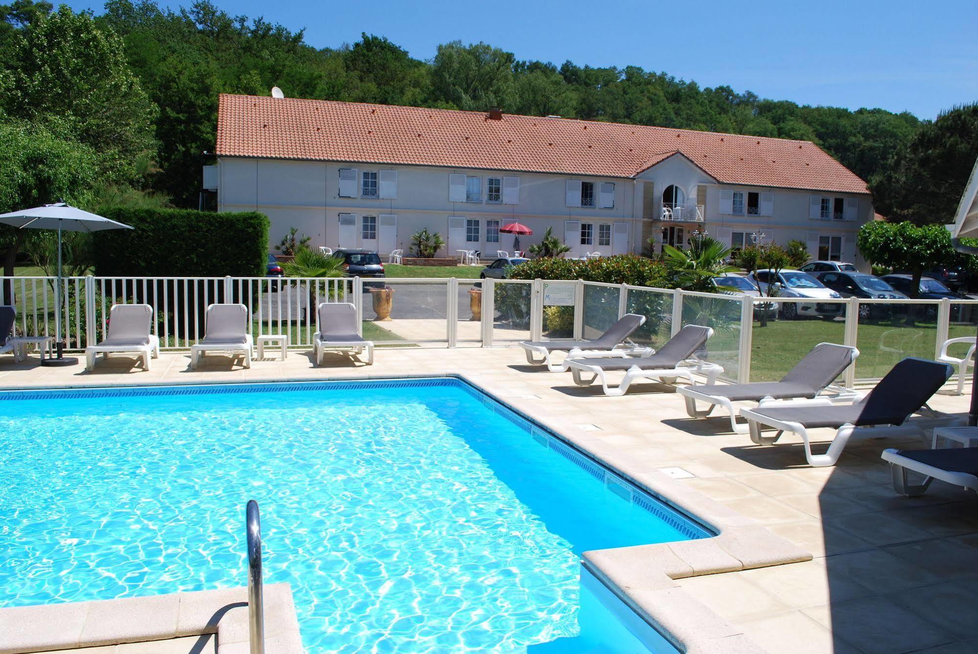 Hotel Le Relais Des Champs Eugenie-les-Bains Dış mekan fotoğraf